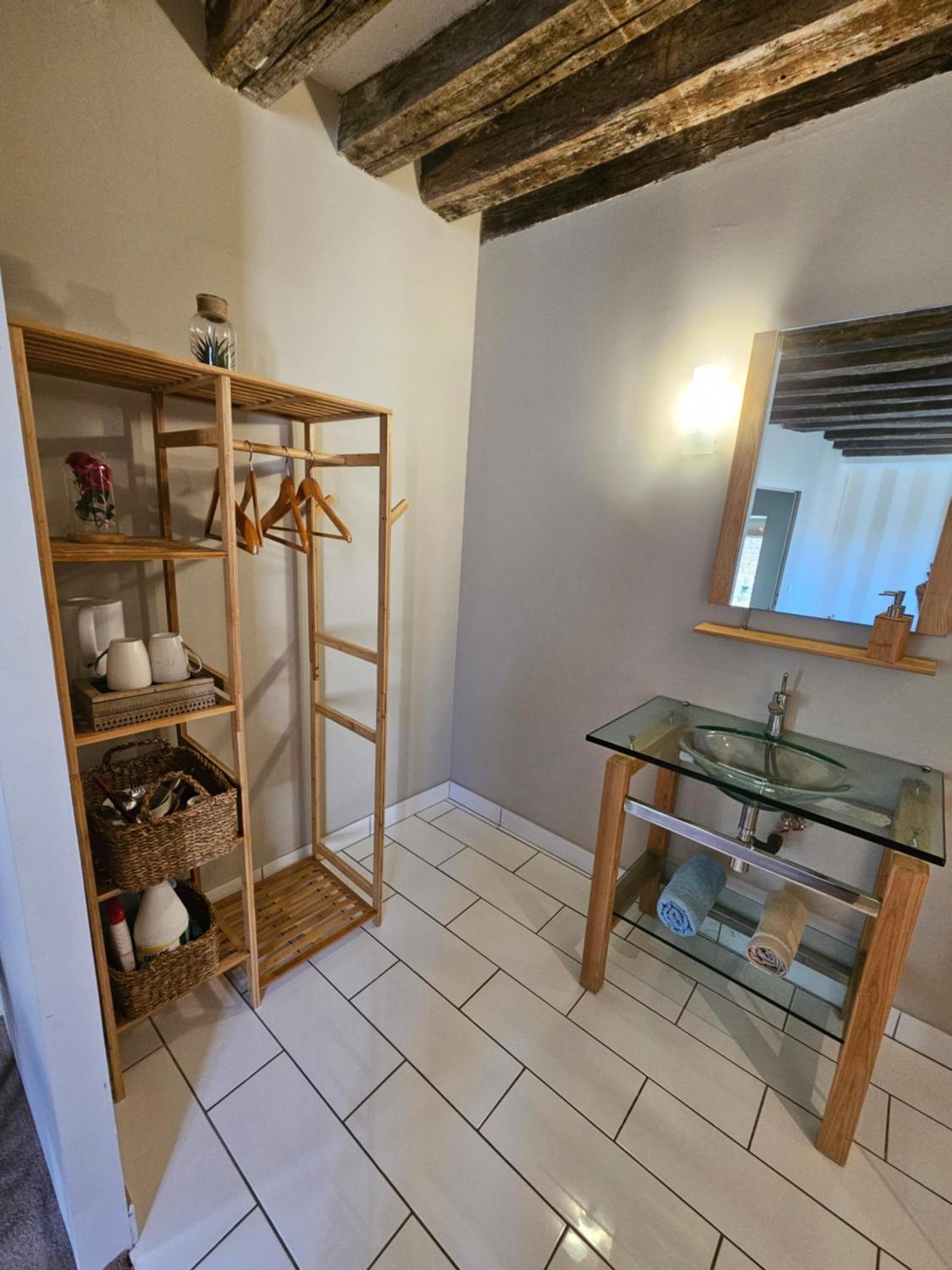 Chambre Avec Salle De Bain Hotell Donzy Eksteriør bilde